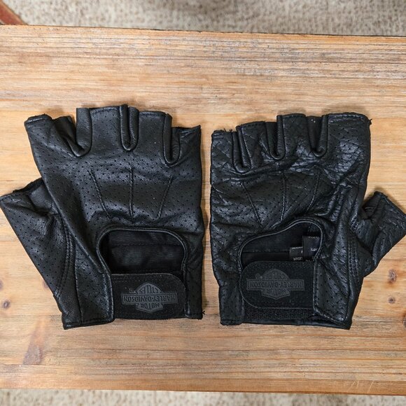 Men's Harley-Davidson Perforated Fingerless Leather Riding Gloves - Picture 1 of 6